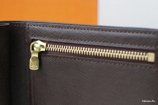 VUITTON LOUIS WALLET AMERIGO 0516